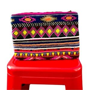 Tribal clutch